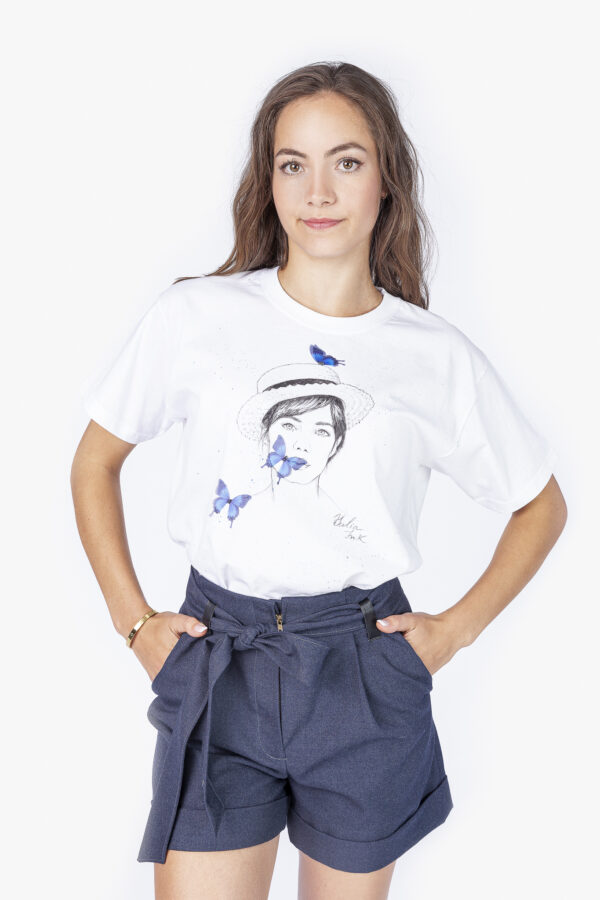 Artshirt (Handbemalt /Frau/ Schmetterlinge)