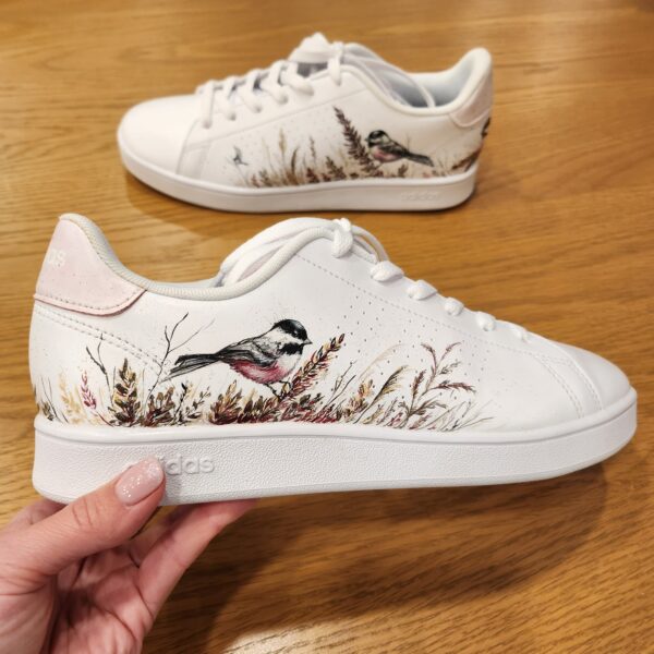 Handbemalte Damen Sneakers (Vogel)