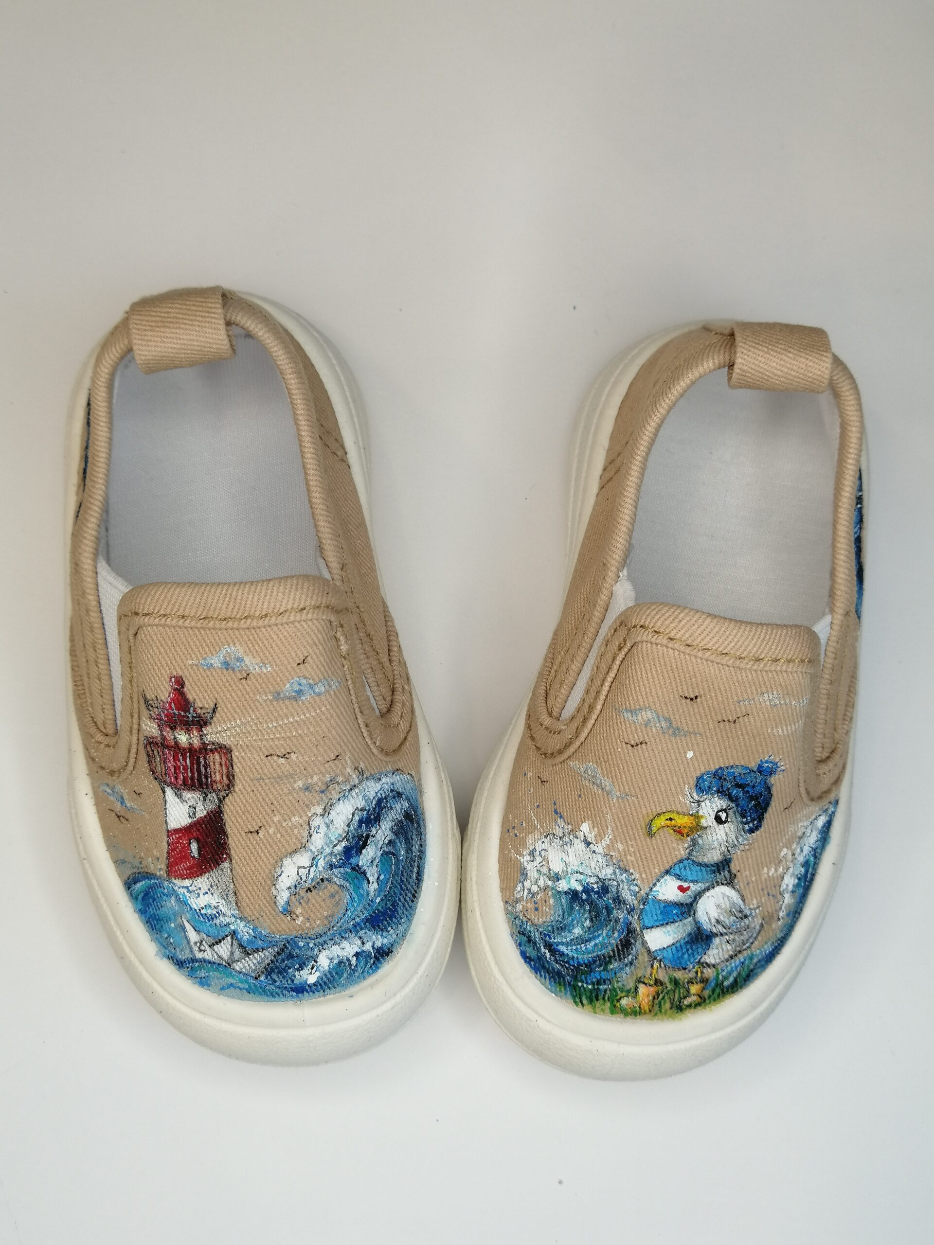 Handbemalte Kinderschuhe (Möwe)